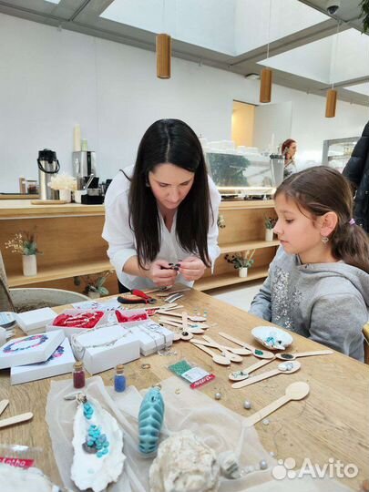 Детский мастер-класс по созданию украшений