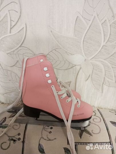 Коньки фигурные
