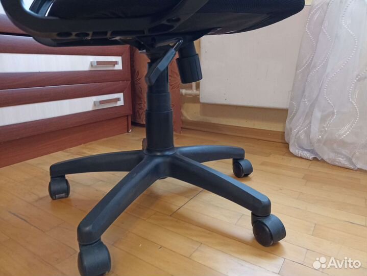 Компьютерное кресло бу