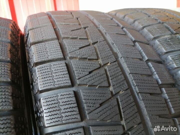 Bridgestone Blizzak Revo GZ 215/55 R16