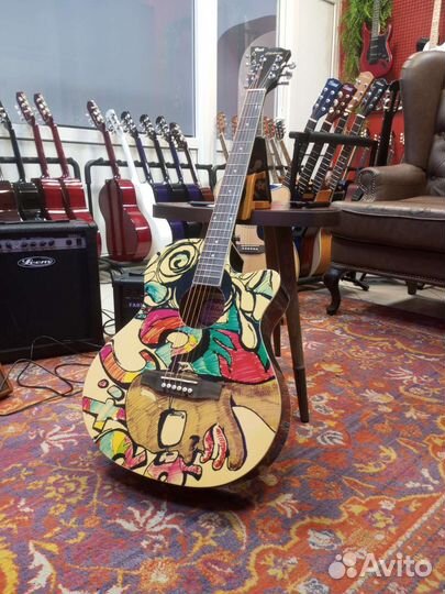 Акустическая гитара с рисунком новая