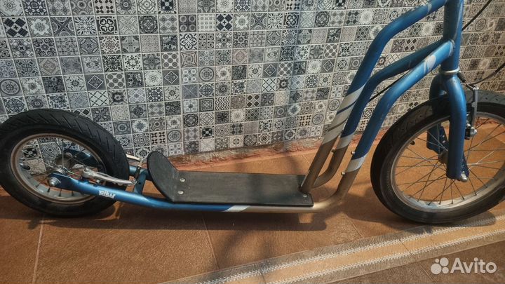 Внедорожный самокат (беговел) yedoo city