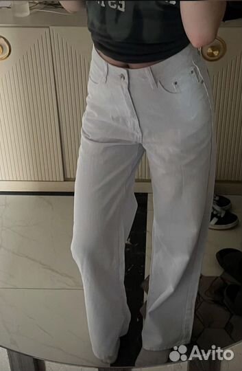 Джинсы широкие