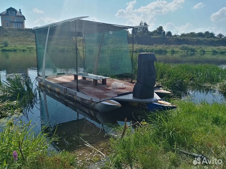 Самоходный плот тримаран