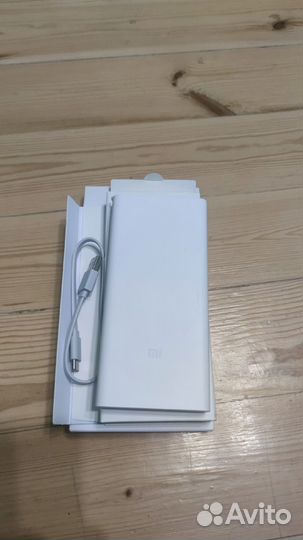 Внешний аккумулятор Xiaomi Mi Wireless Power Bank