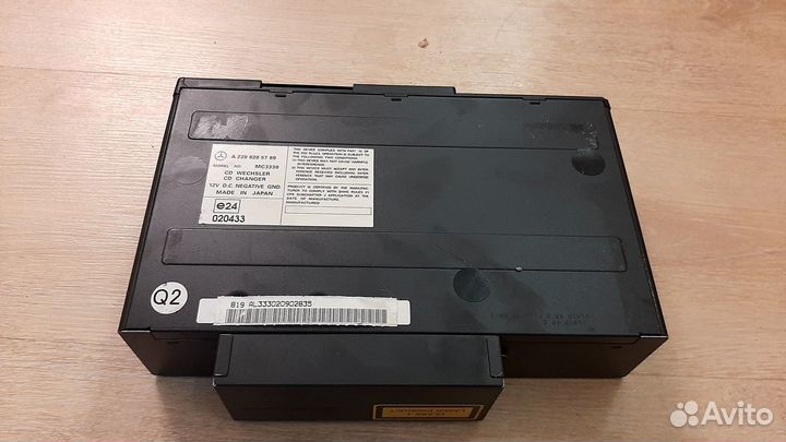 CD чейнджер Mercedes S-Class W220