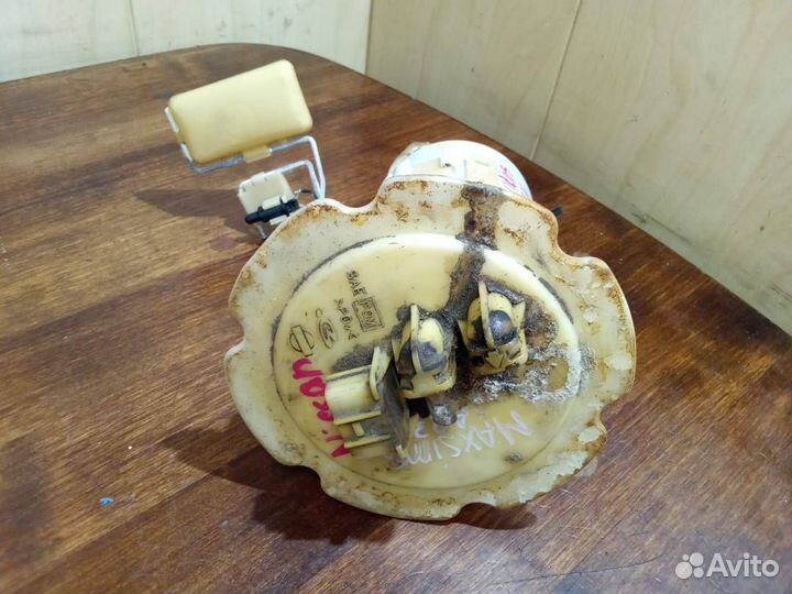 Топливный насос Nissan Maxima A33