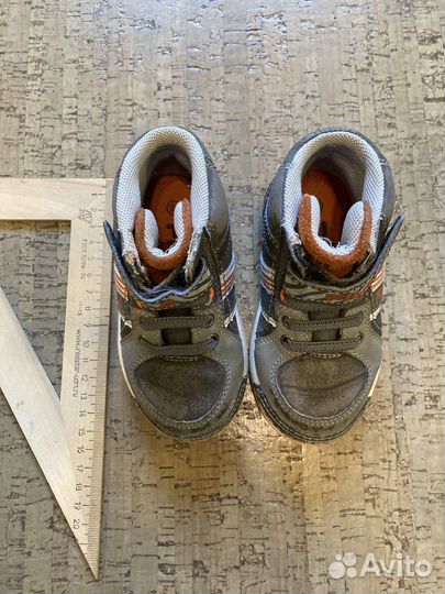 Кроссовки Fila на мальчика 22