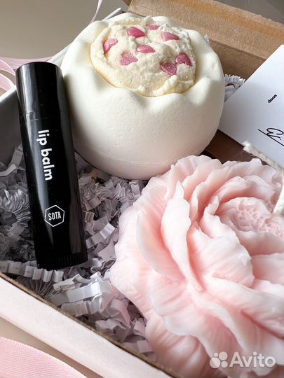 Подарочный набор косметики/ набор к 8 марта