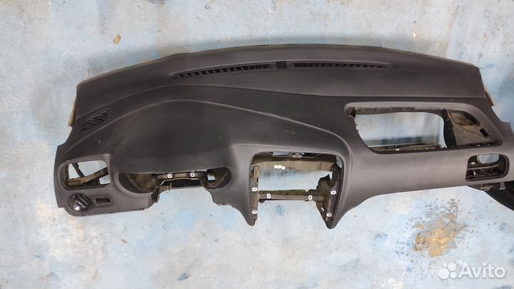 Торпедо панель Polo Sedan