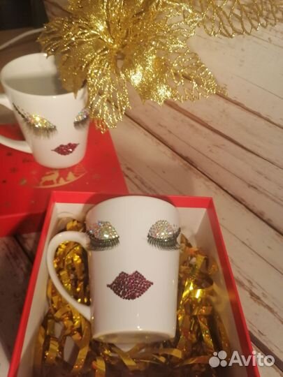 Кружка со стразами ручной работы 1500