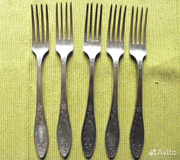 Столовые мельхиоровые приборы, серебряная ложка