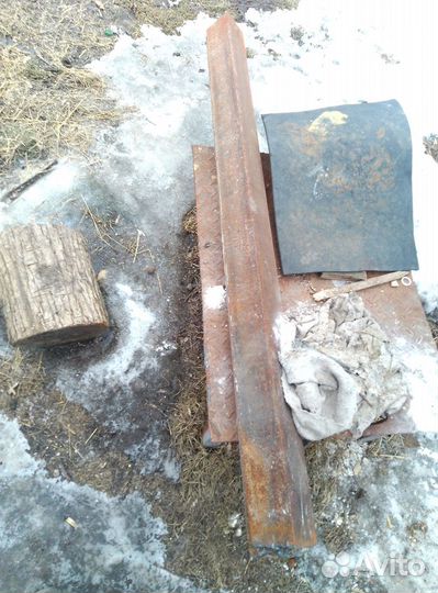 Уголок металлический