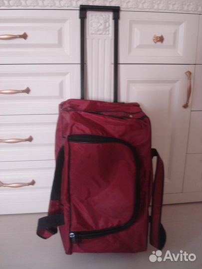 Сумка дорожная с выдвижной ручкой на колёсиках