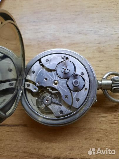 Большие карманные часы