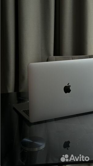 Apple MacBook Air 13 inch 2019 i5/128/8