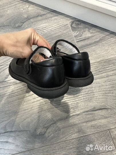 Туфли для девочки 28 размер черные