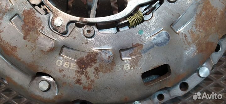 Корзина сцепления VAG 05e141015b