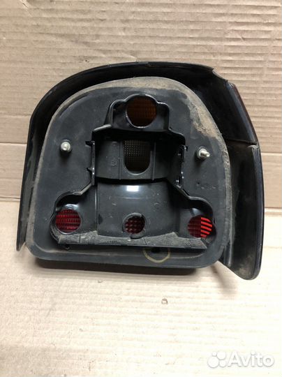 Фонарь задний левый Фольксваген Гольф 3