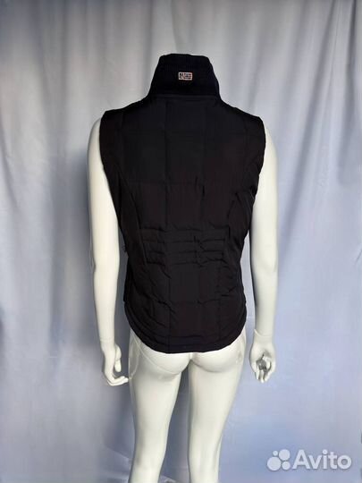 Napapijri жилетка S 42. Оригинал