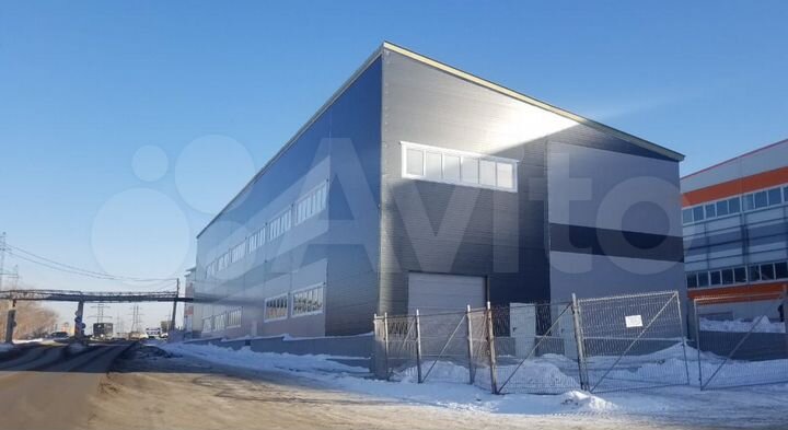 Продам склад, 700 м² первая линия