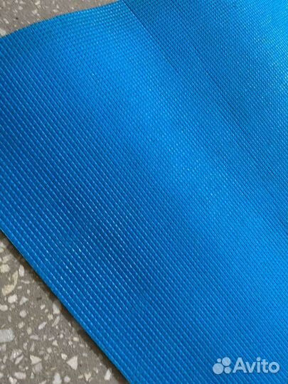 Коврик для йоги и фитнеса