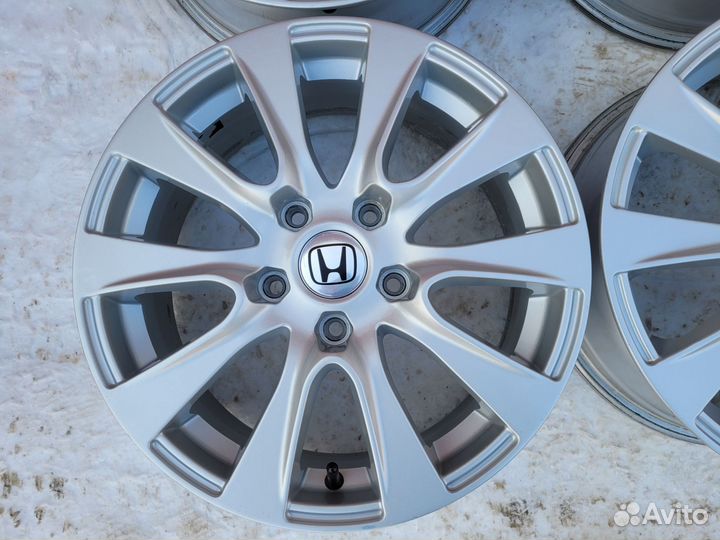 Комплект R16 5x114.3 Honda