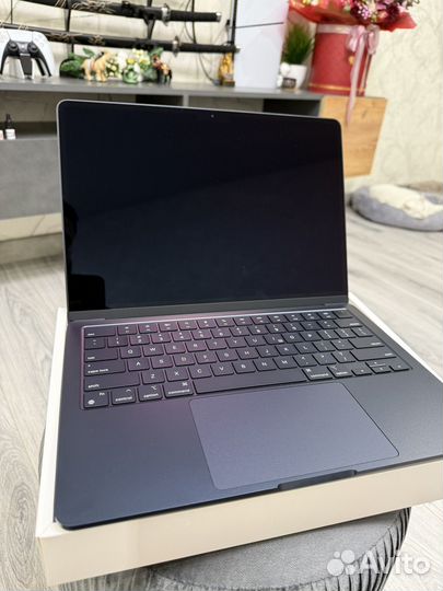 Macbook Air 13 M2 512gb новый