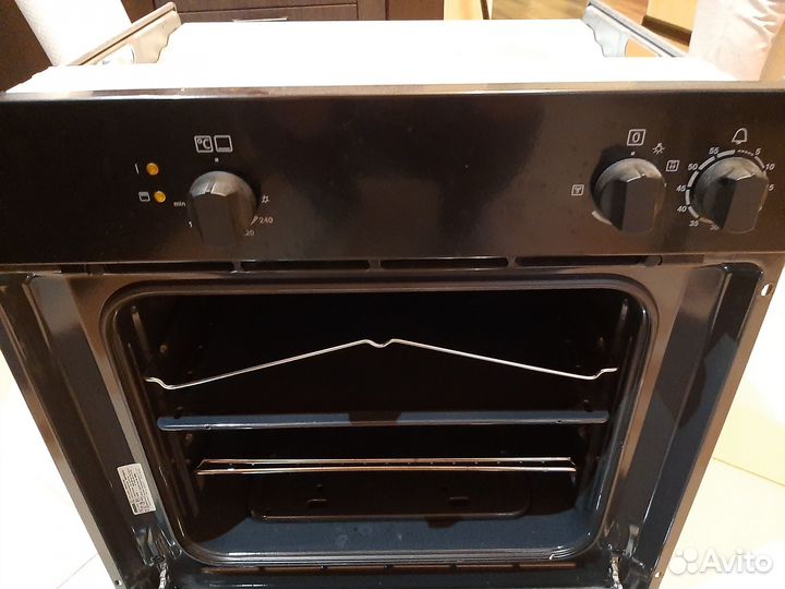 Духовой шкаф Zanussi газовый Италия