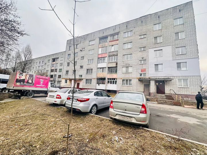 3-к. квартира, 60 м², 5/5 эт.