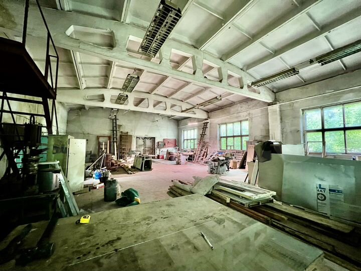 Склад теплый 205,5 м² + офисы 187,5 м²