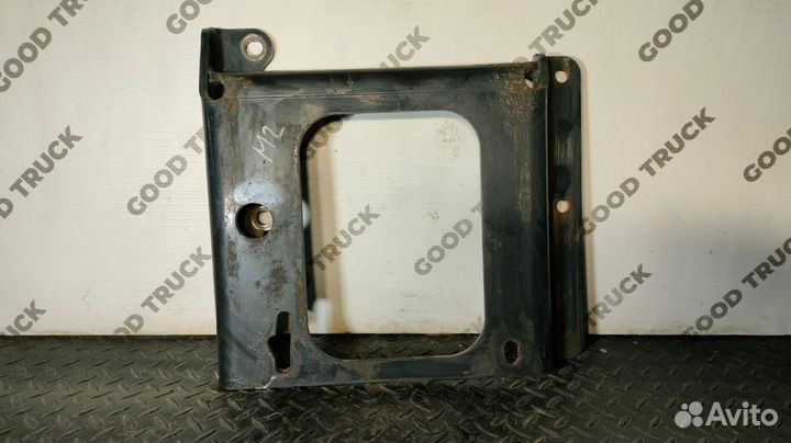 Кронштейн выхлопной системы