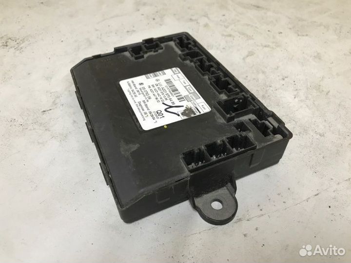 Блок управления дверьми передний правый Mercedes