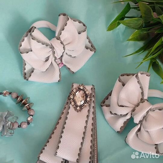 Комплекты и бантики для школы. Ручная работа