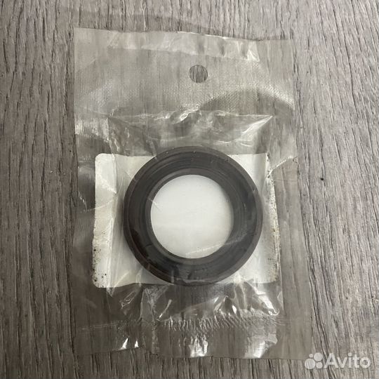 Сальник балансировочного вала Honda CRV G20A NOK