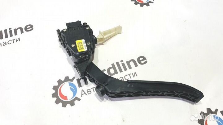 Педаль газа Volkswagen Touareg 1 7L 4.2 AXQ 2003
