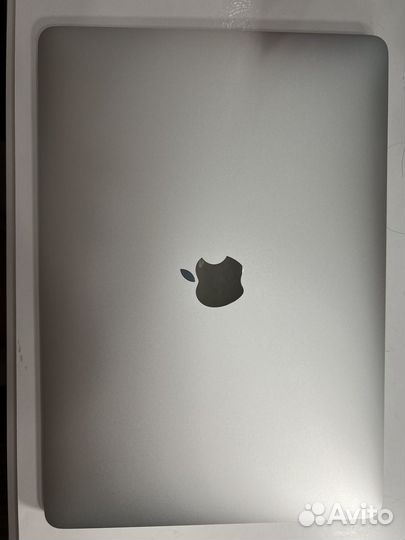 Apple MacBook air 13 2020 i3 8gb 256