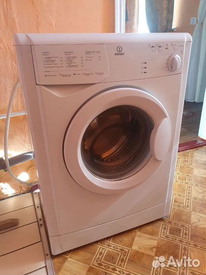 Стиральная машина indesit