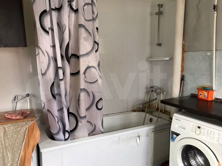 Комната 12 м² в 7-к., 2/4 эт.