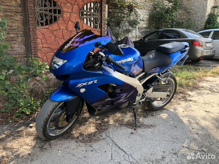 Продам мотоцикл Kawasaki ZX9R
