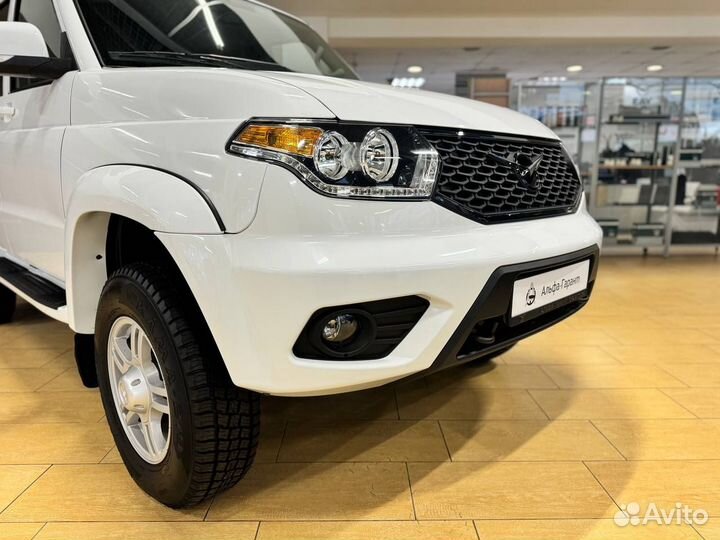 УАЗ Patriot 2.7 МТ, 2024