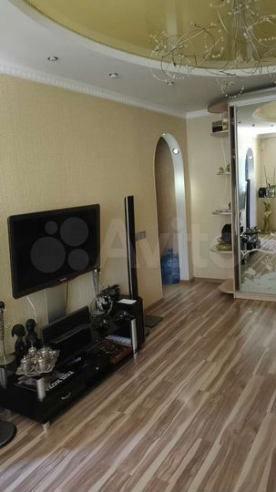 2-к. квартира, 58 м², 2/5 эт.