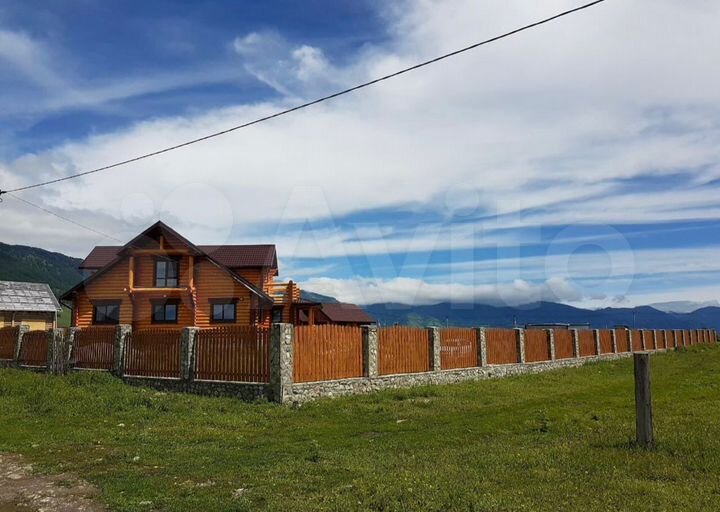 Дом 280 м² на участке 45 сот.