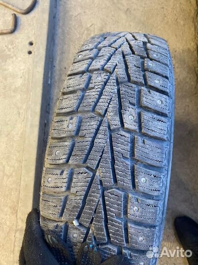 Roadstone Winguard WinSpike 205/70 R15