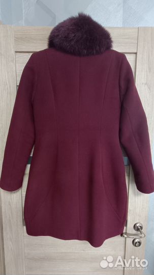 Пальто женское зимнее с натуральным мехом 46