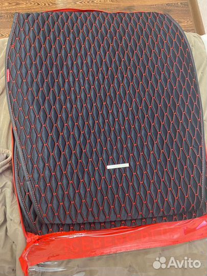 Автомобильные чехлы универсальные