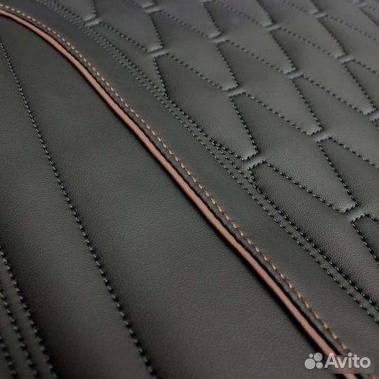 Коврики из полиуретановой кожи Land Cruiser