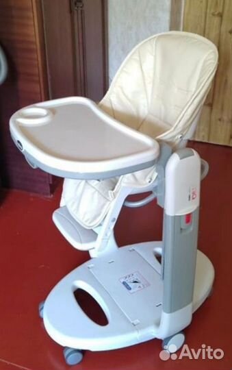 Стульчик для кормления peg perego