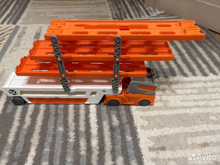 Hot wheels автовоз