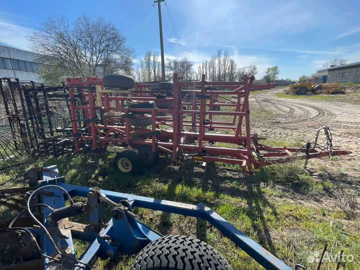 Культиватор Kuhn 5635, 2012